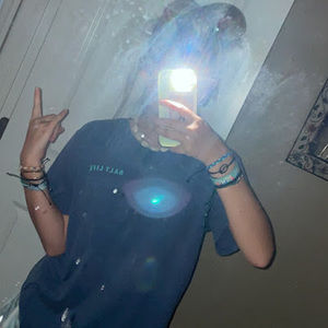 Meet your Posher, Ava